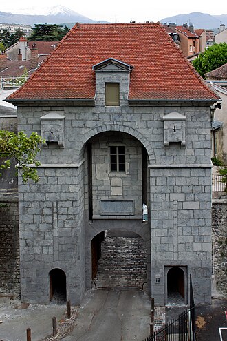 Grenoble (Porte de Bonne & Bastille)