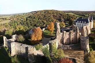 Château (Sainte-Suzanne)